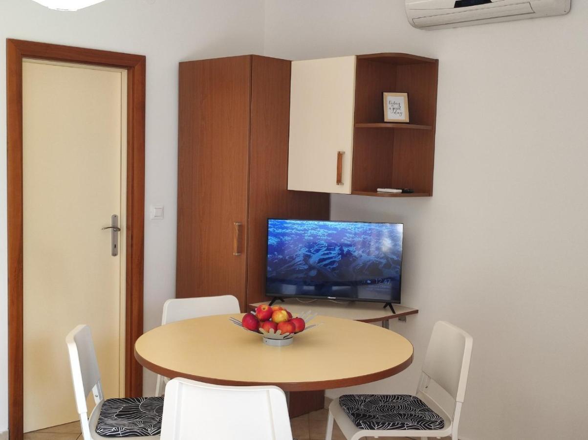 Apartment Rose Крк Экстерьер фото